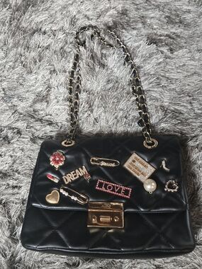 ALDO Glievia Quilted Patch Shoulder Bag
